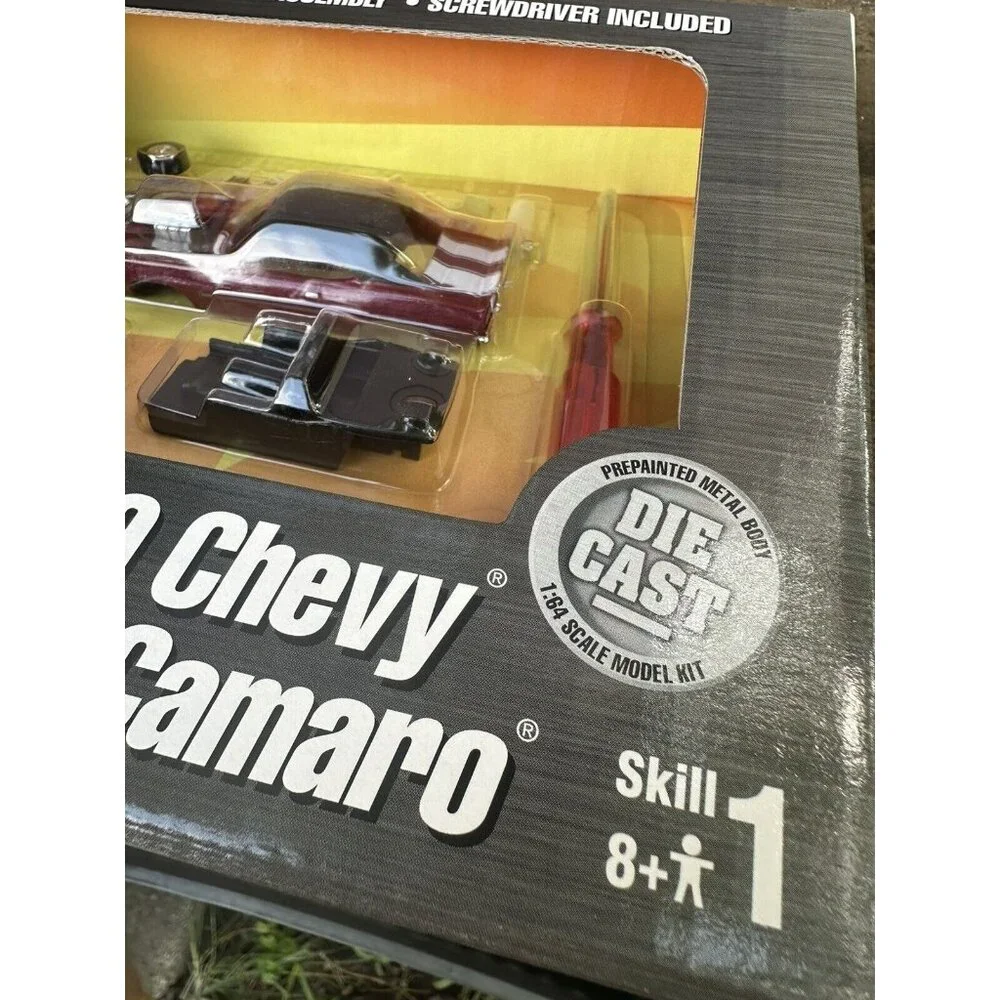 Ertl American Muscle 1969 Chevy Camaro Diecast Model‎ Kit 1:64 30292 Deep red